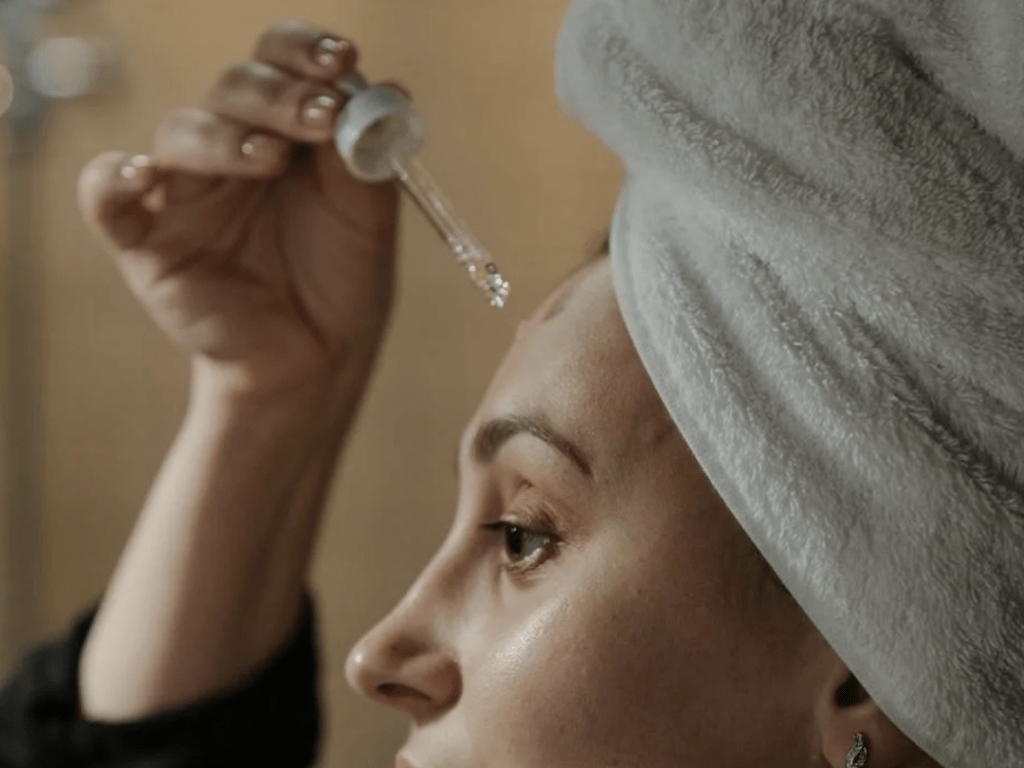 Does Hyaluronic Acid Help with Dark Spots? The Truth About Skin&nbsp;Brightening