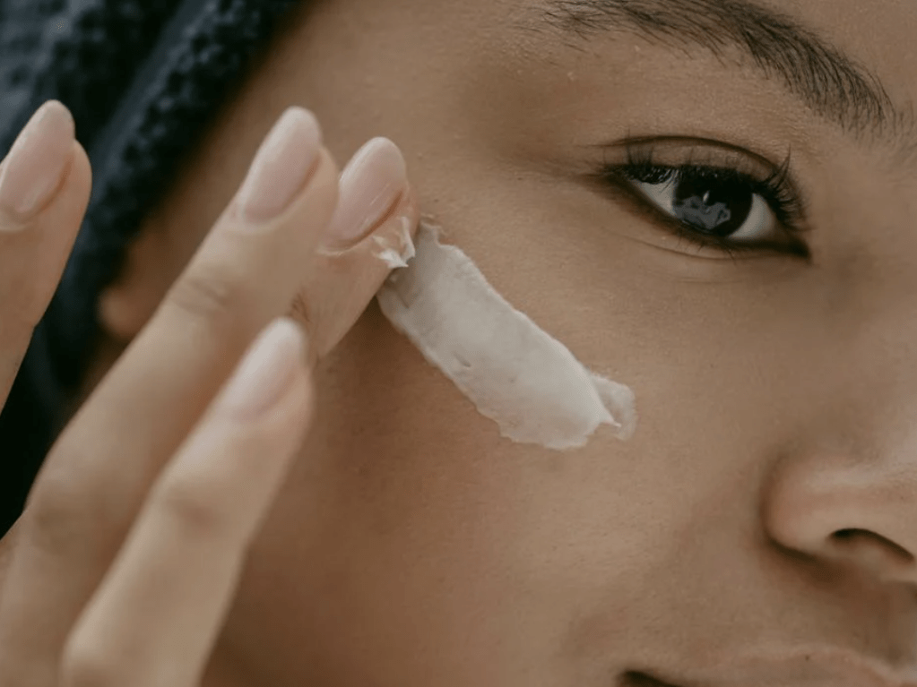 Does Moisturizer Help Prevent Skin Aging? The Science&nbsp;Explained